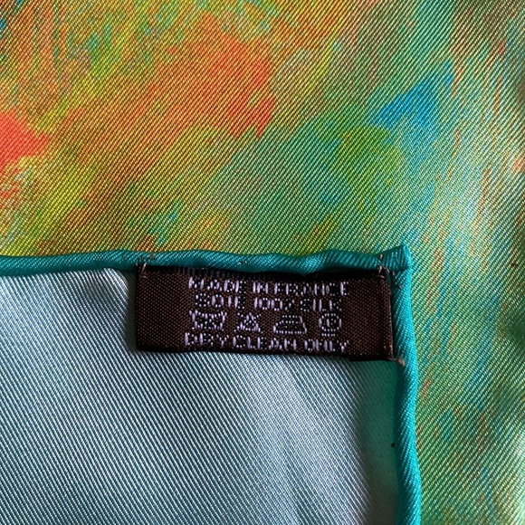 100% silk scarf - Picture 2 of 5